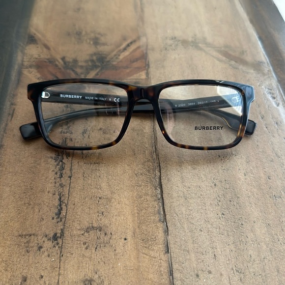 Brand new Burberry frames - Picture 2 of 4
